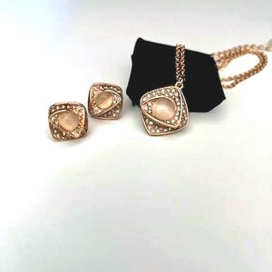 Sparkling Rose Necklace & Earring Set